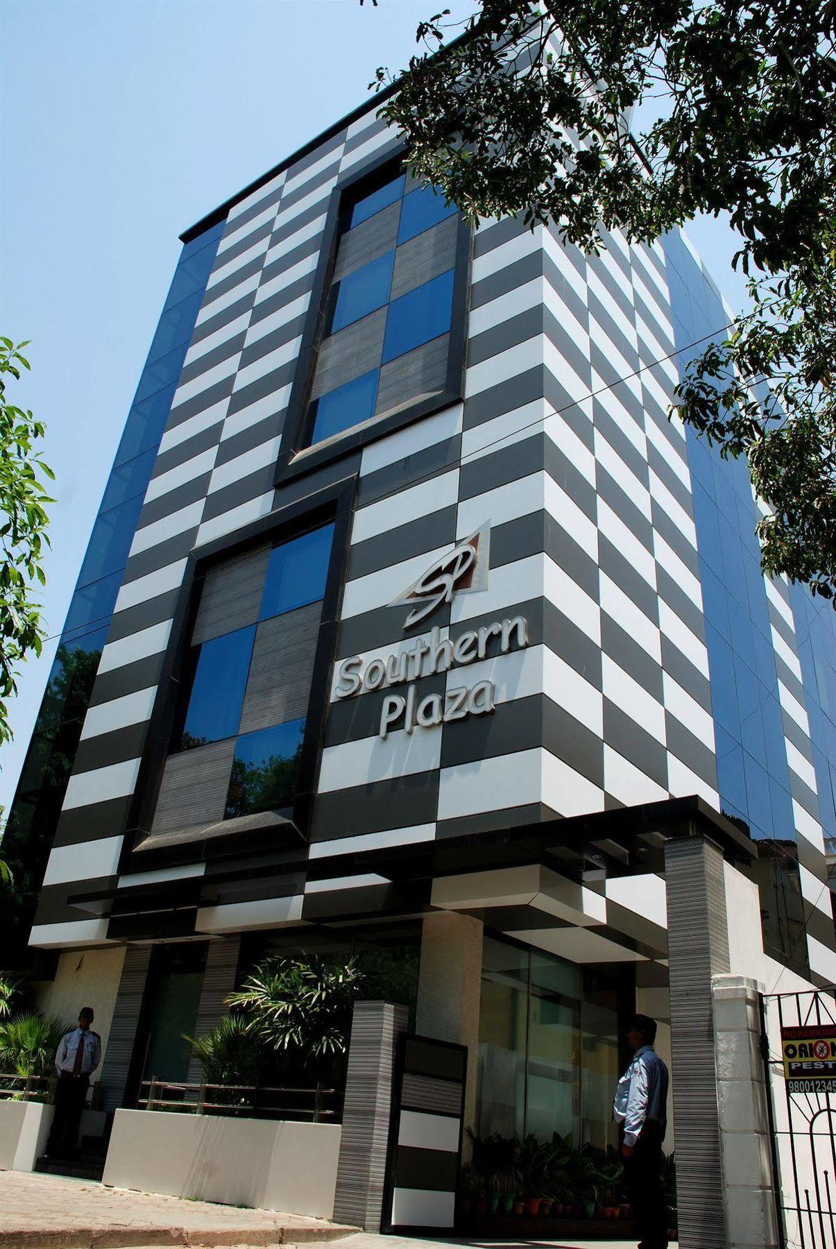 Southern Plaza Колката Екстериор снимка